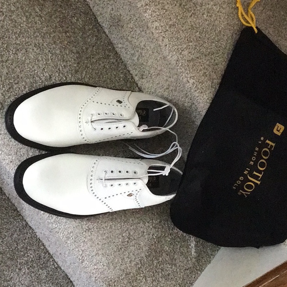 FootJoy White and Black Oxfords Smooth Leather Lace-Up
